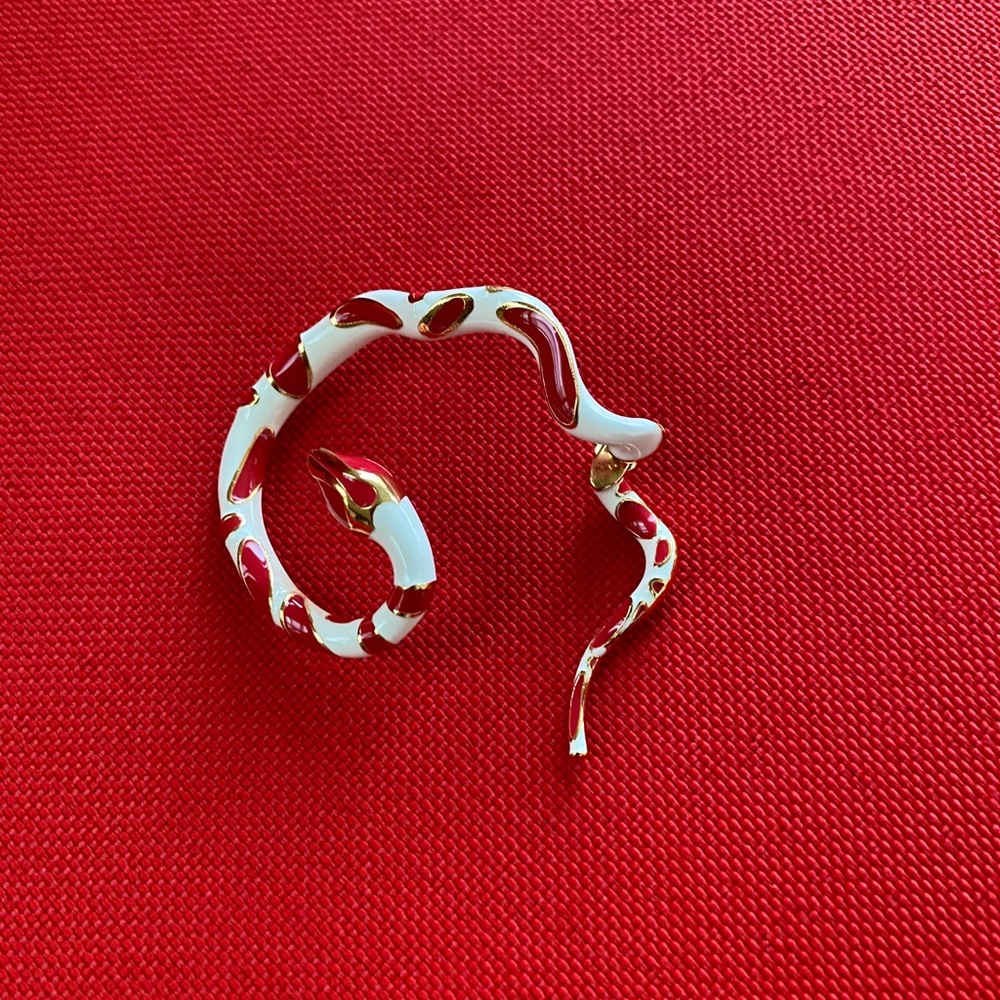 😍 Roberto Cavalli Red & White snake Earning 😍